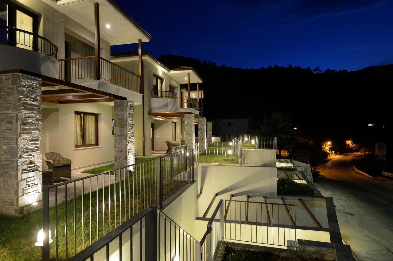 Seascape Villas Kinira Koinyra Exterior photo