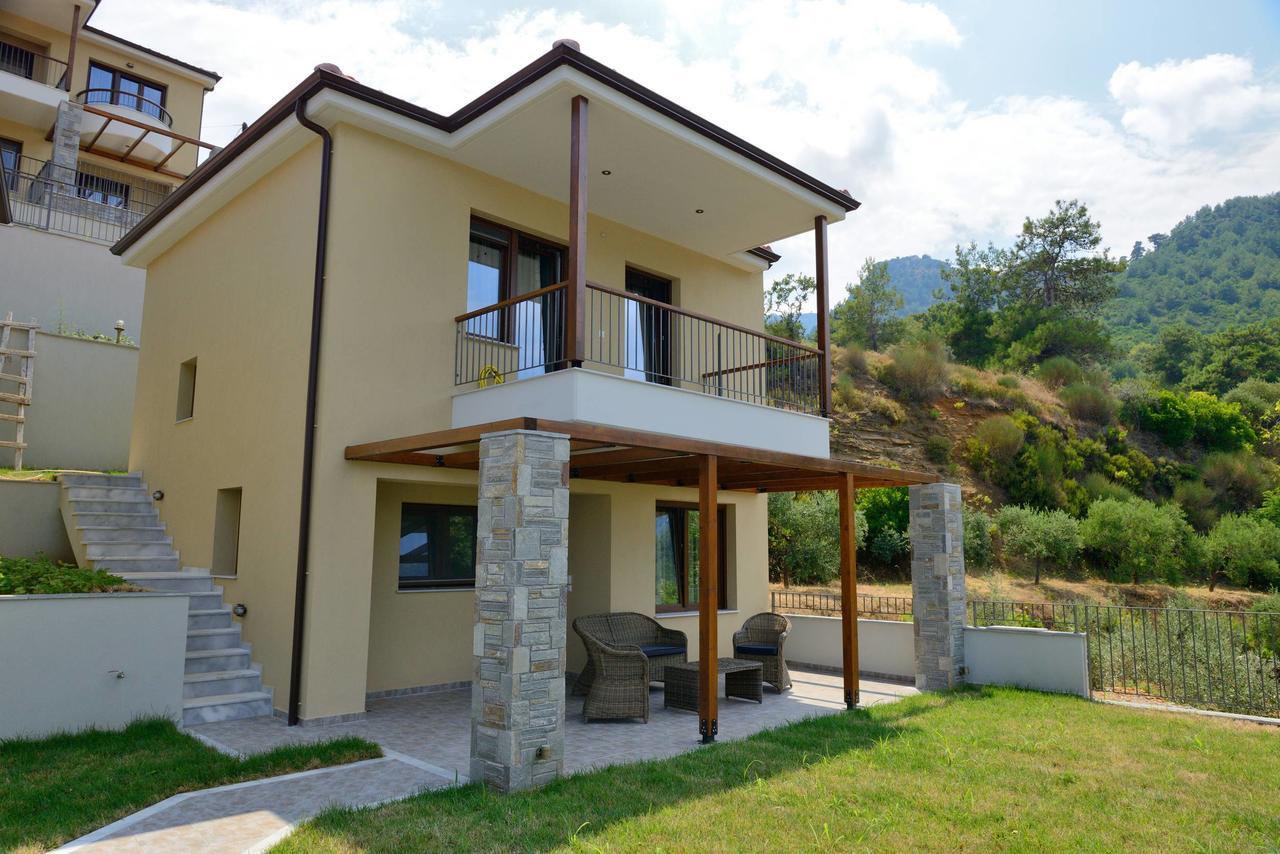 Seascape Villas Kinira Koinyra Exterior photo