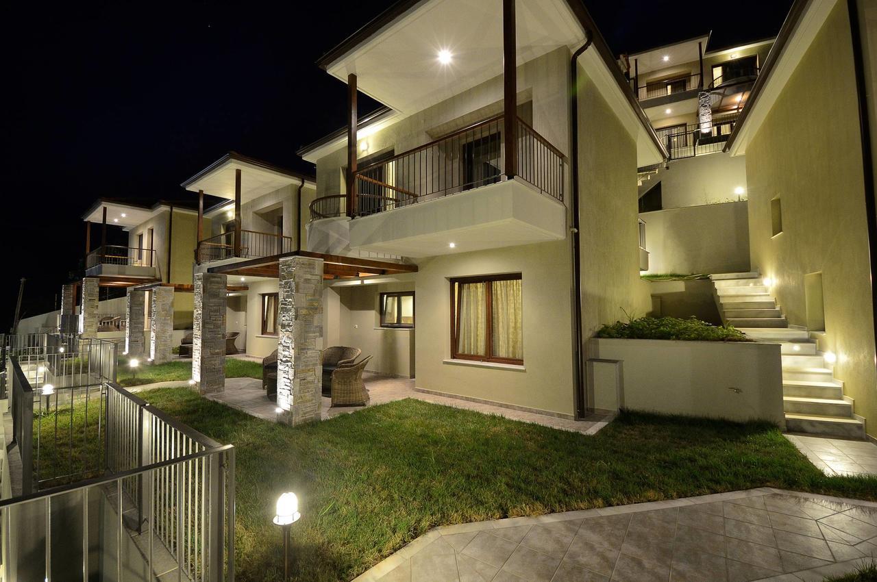 Seascape Villas Kinira Koinyra Exterior photo