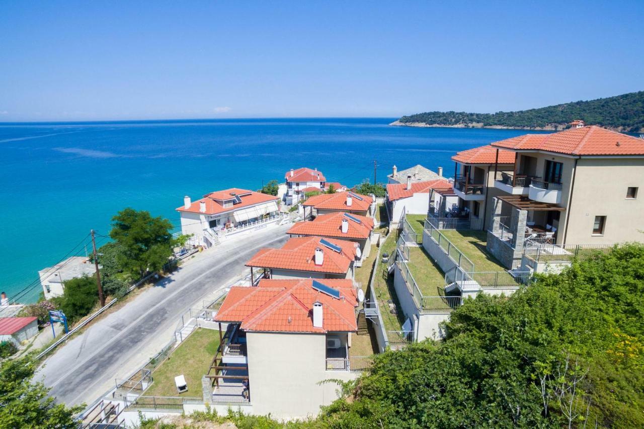 Seascape Villas Kinira Koinyra Exterior photo